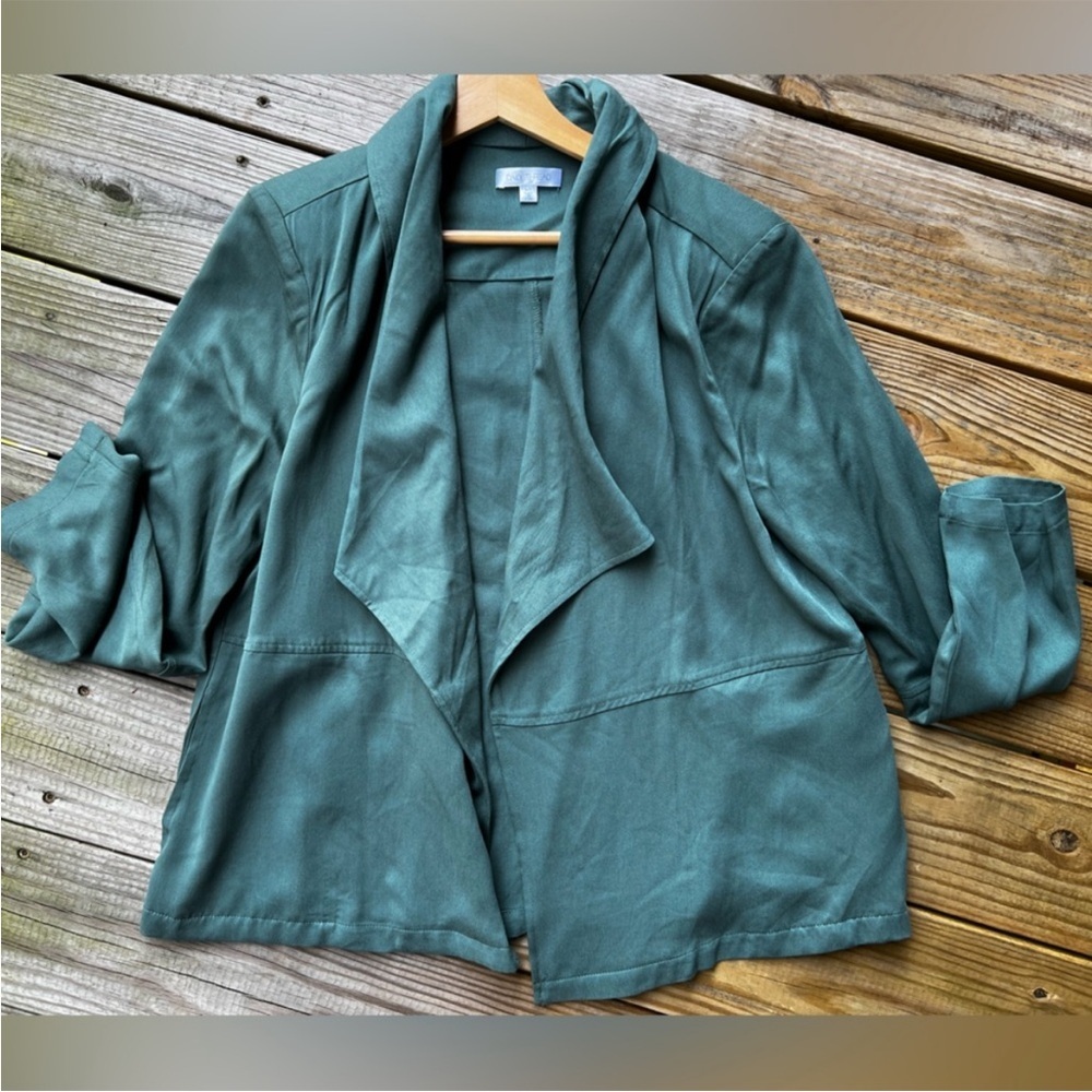 Daily Threads Green Large Drape Front Jacket with Shoulder Pads - Picture 4 of 7